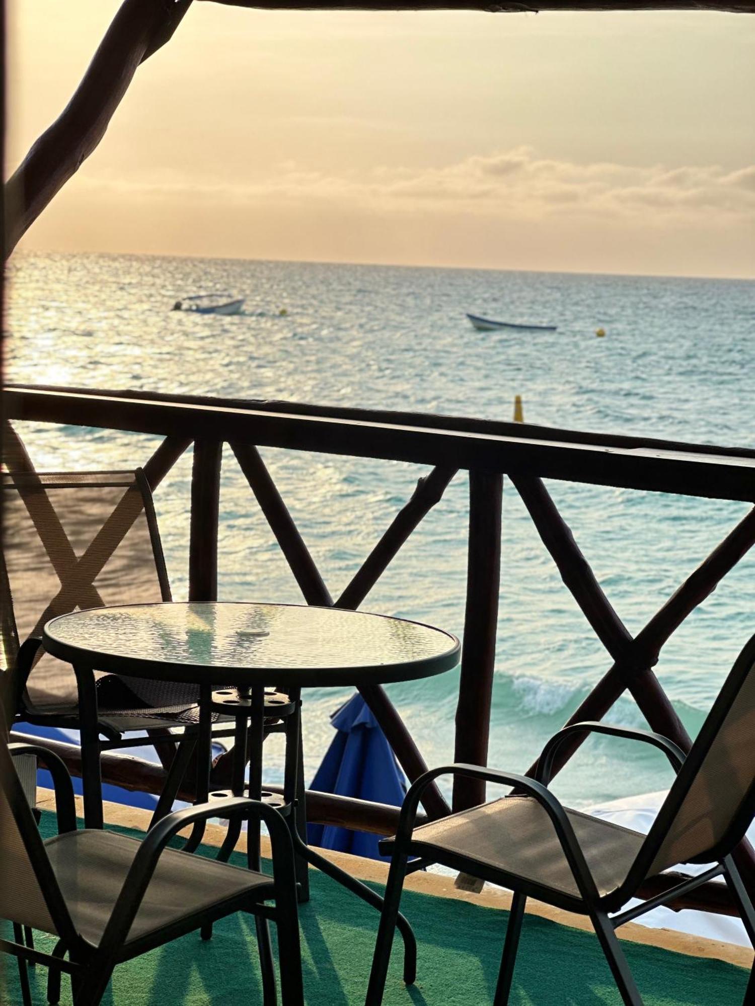 Mandala Beach Club Playa Blanca Luaran gambar